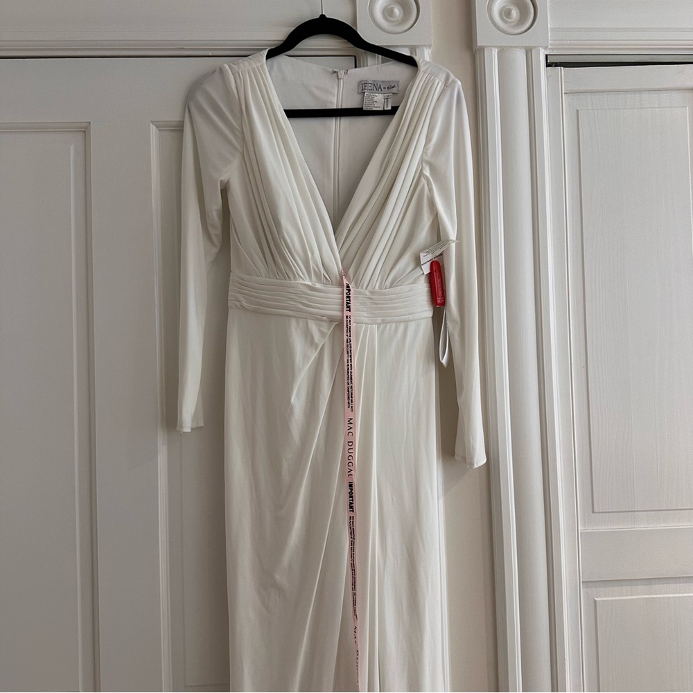 NWT Sz 4 white Mac Duggal gown - Picture 4 of 6